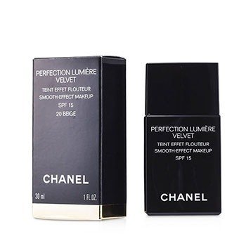 Chanel Perfection Lumiere Velvet Foundation; Review & Swatches of Shades